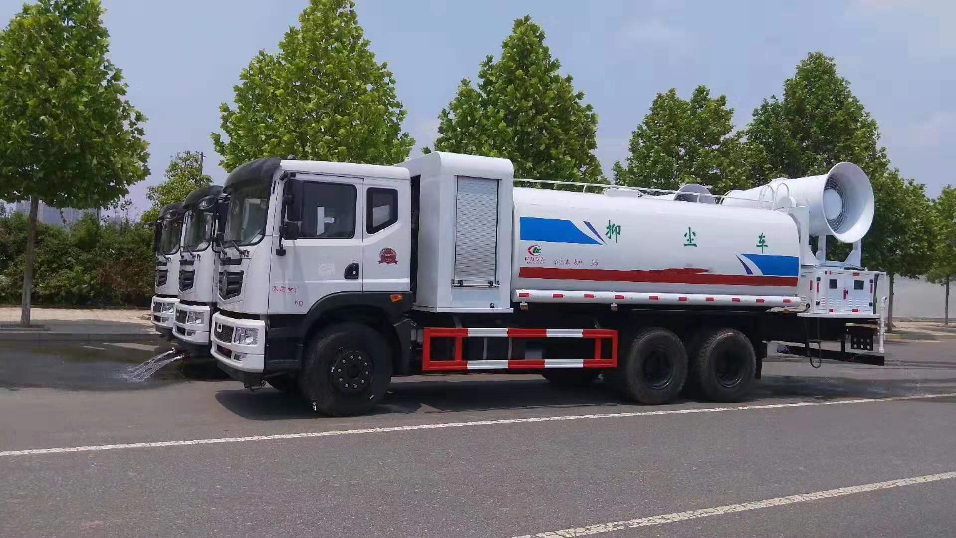 东风多功能抑尘车,尊龙凯时威牌东风后双桥T5抑尘车