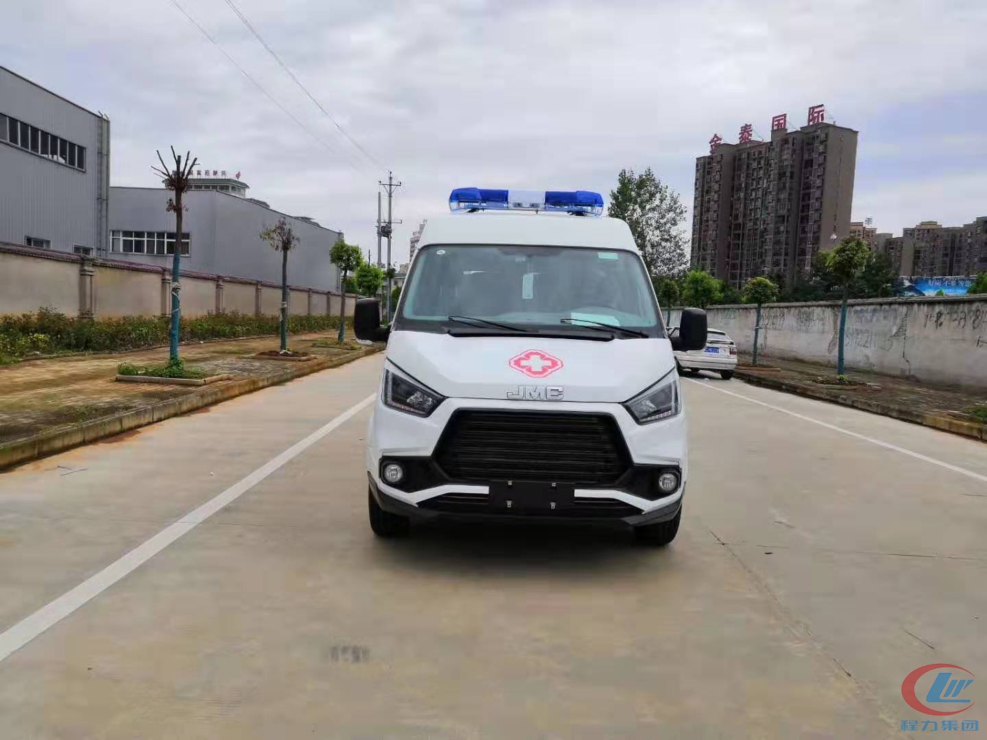 尊龙凯时江铃特顺国六高端救护车